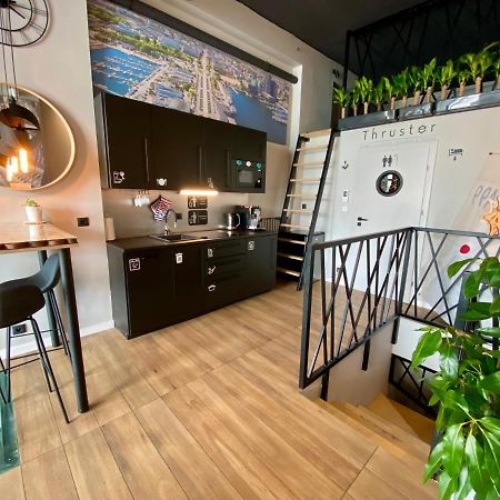 Thruster - Rooms, Kitchen, Chill-Out Zone-Netflix, Lobby-Netflix Гдыня Экстерьер фото