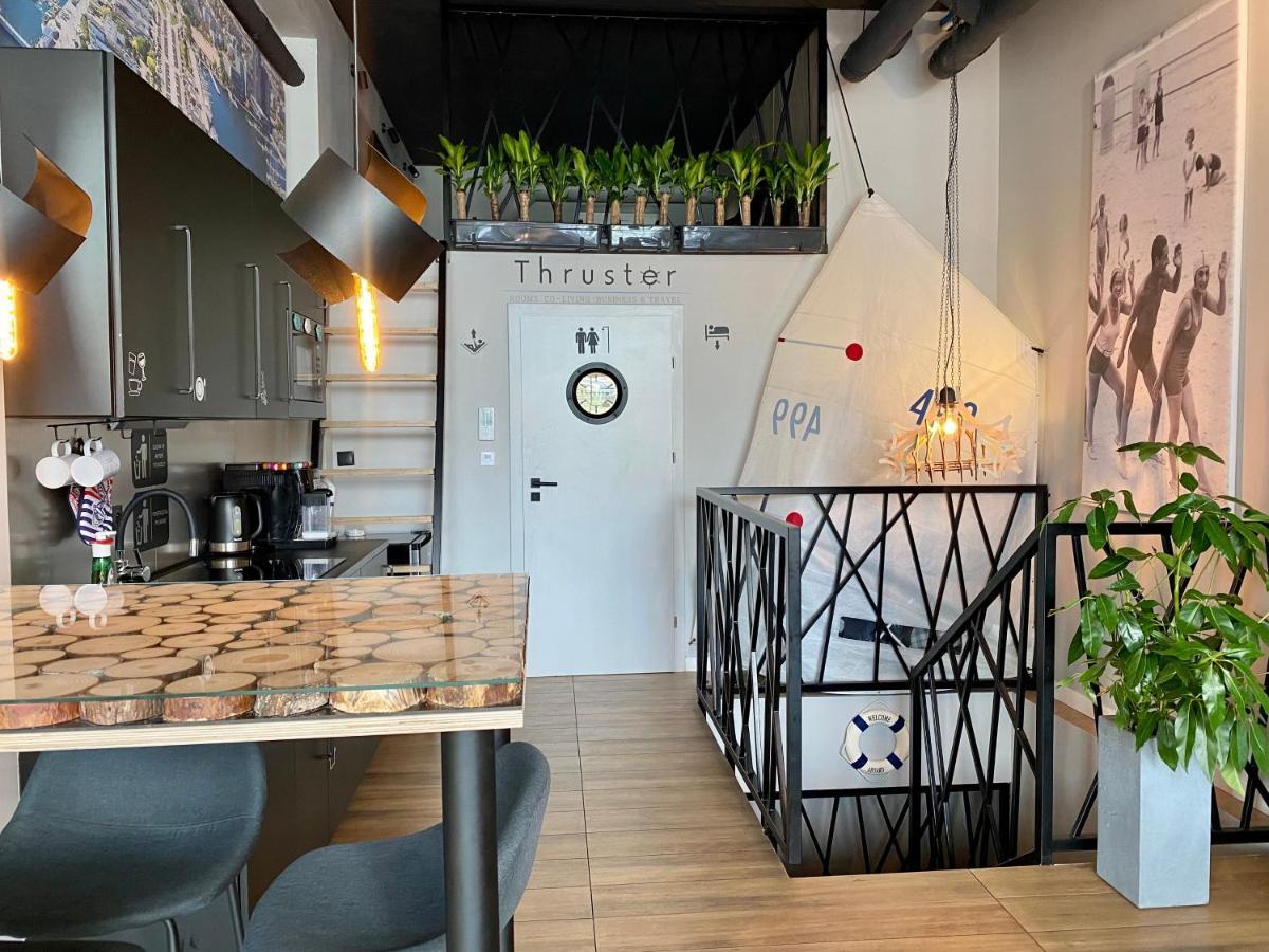 Thruster - Rooms, Kitchen, Chill-Out Zone-Netflix, Lobby-Netflix Гдыня Экстерьер фото